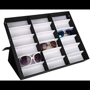 Sunglasses display case (holds 18 pairs)